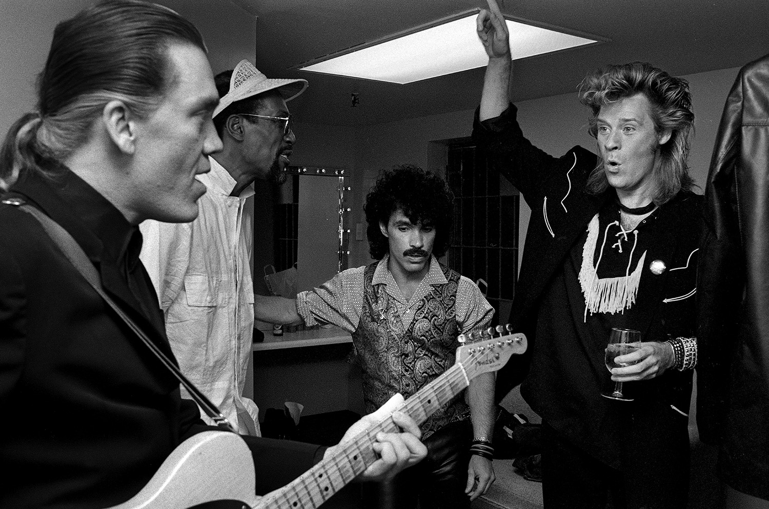 Smith, Kendricks, Hall and Oates, 1985