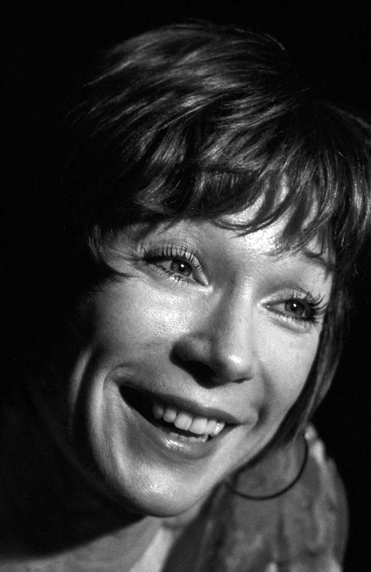 Shirley MacLaine 10