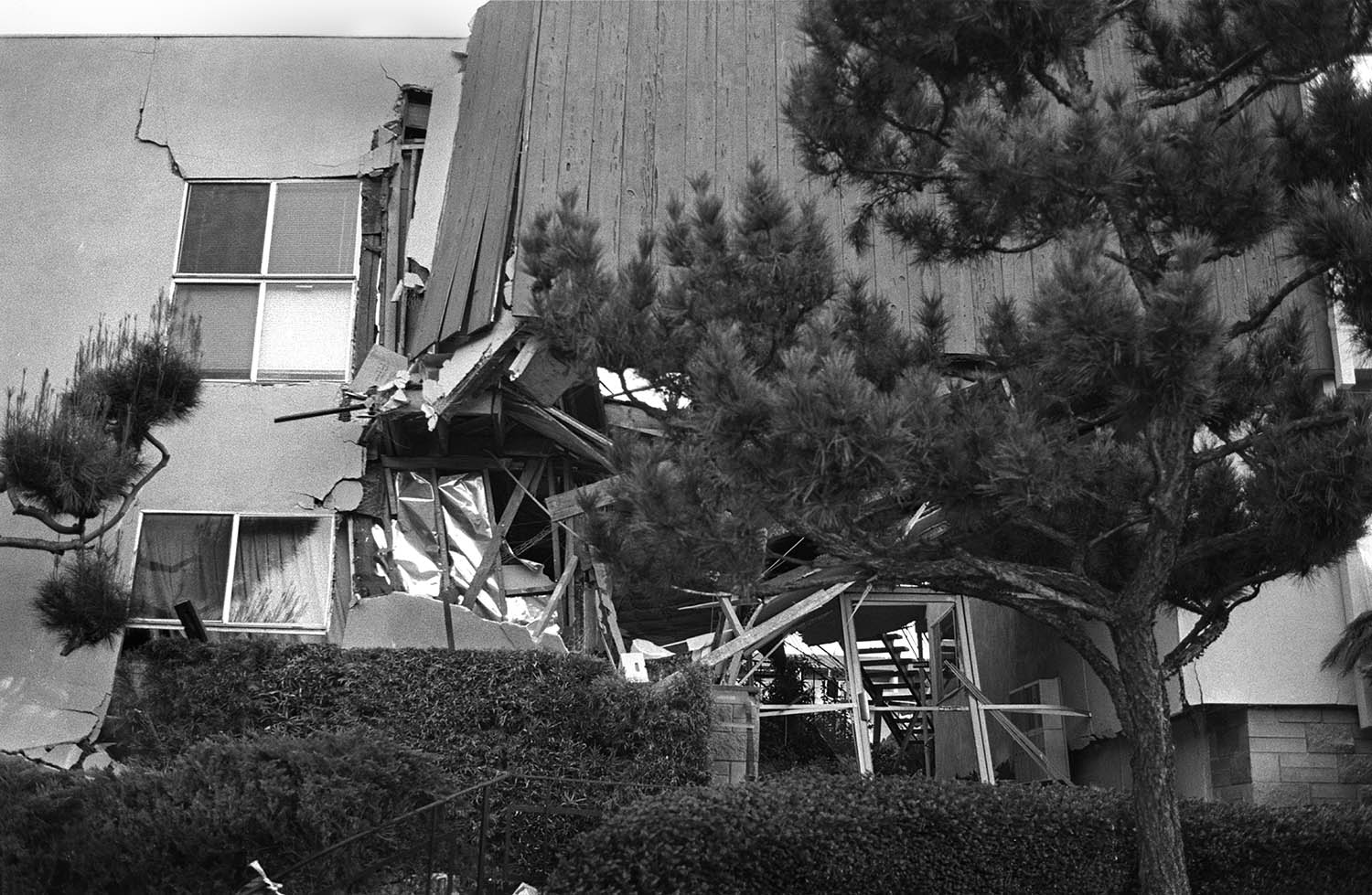 Northridge, CA Earthquake, #18