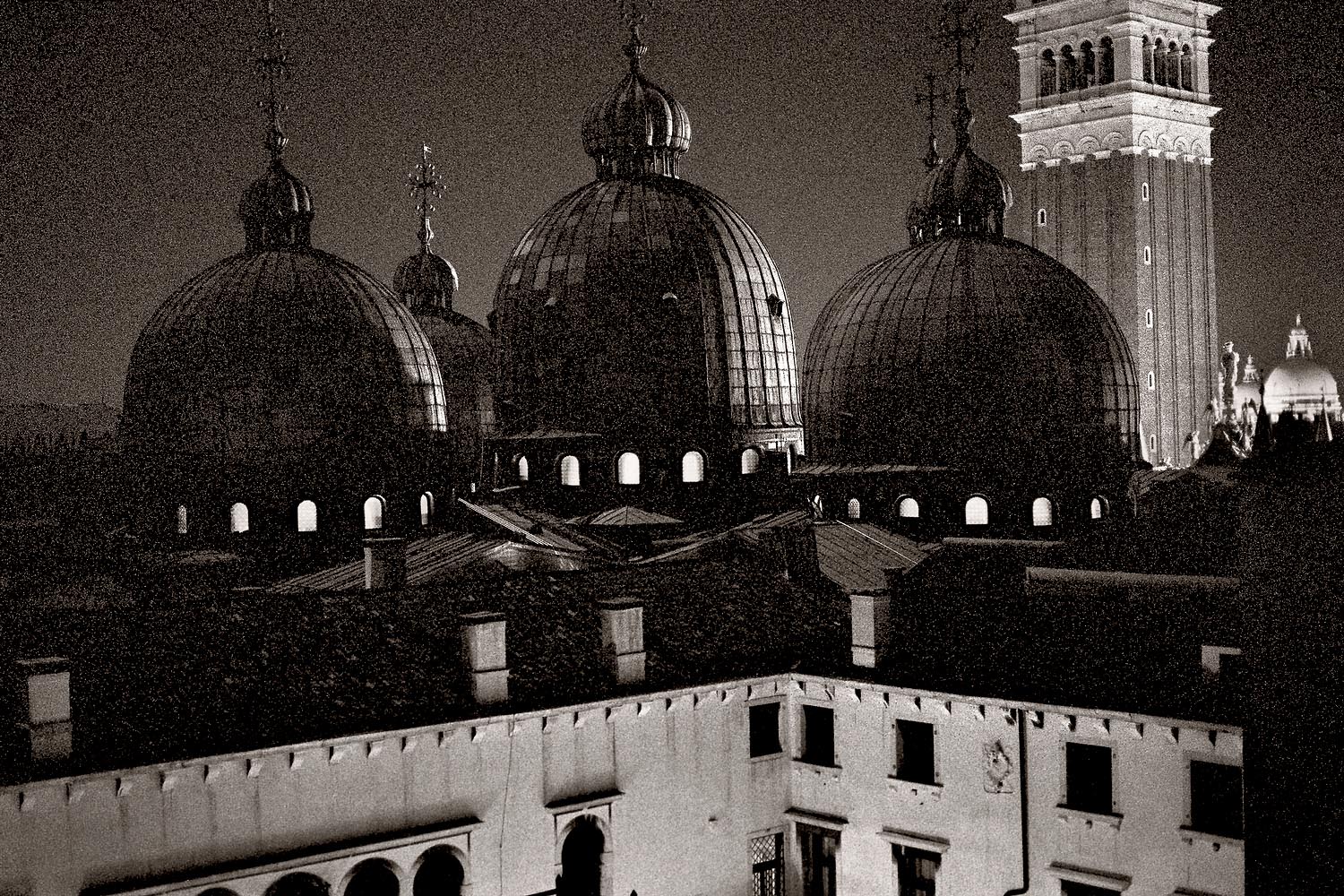 Venice B&W 13